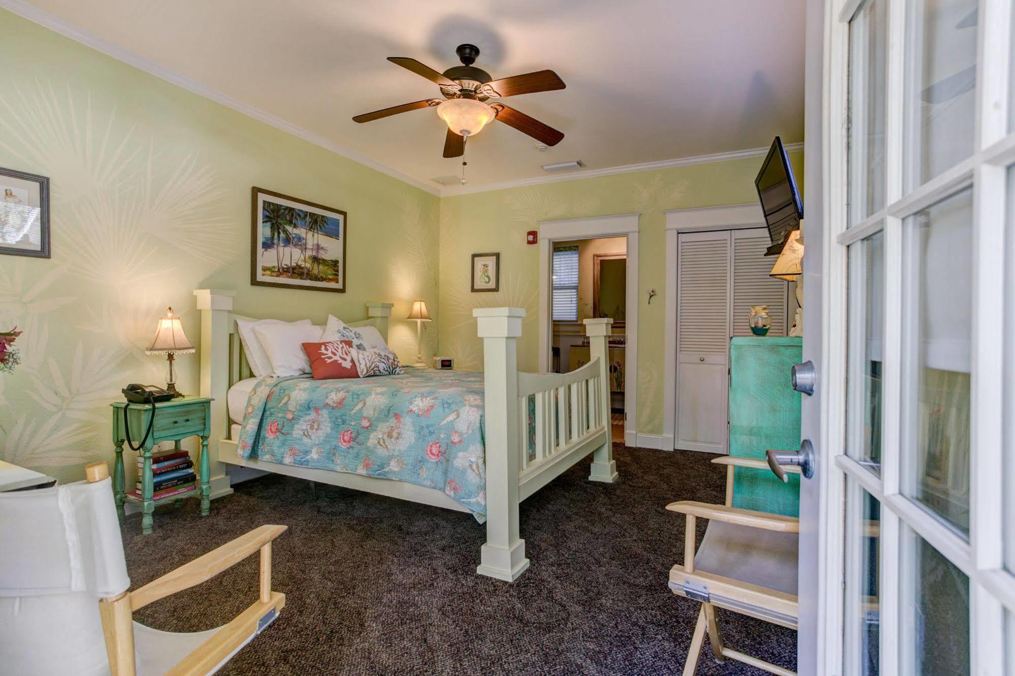 Anchor Inn Nsb Bed And Breakfast Нью-Смирна-Бич Экстерьер фото